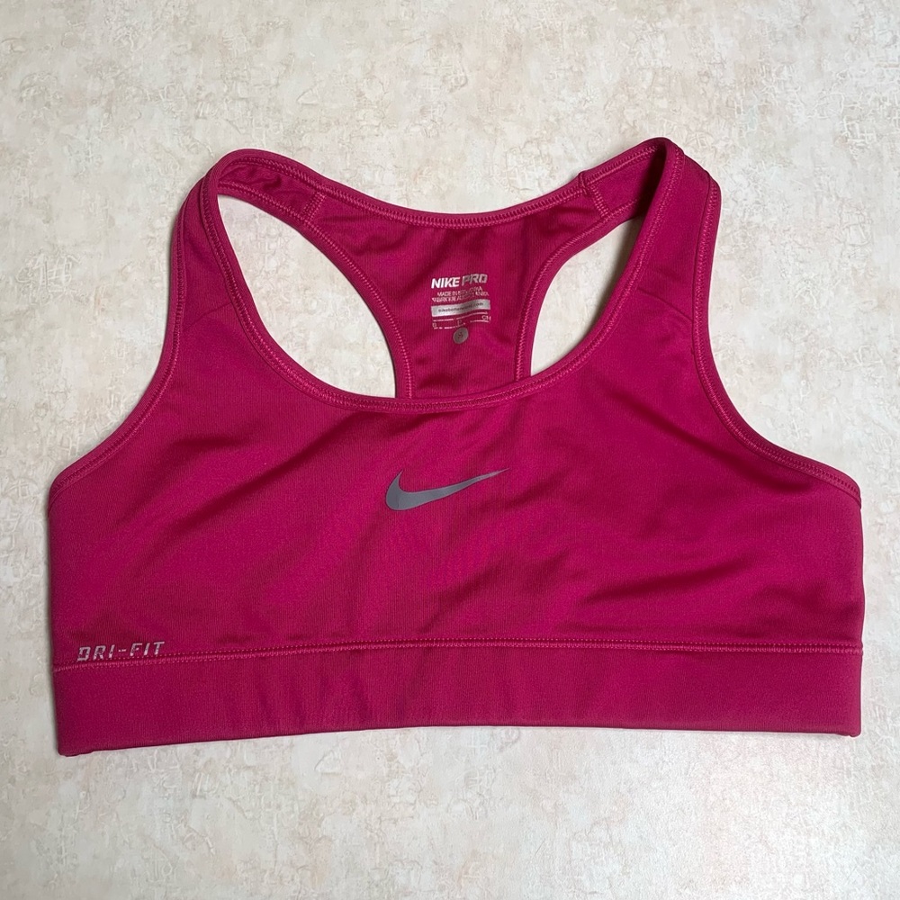 Nike pro sports bra